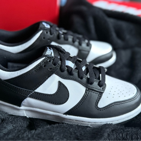 black and white nike classics